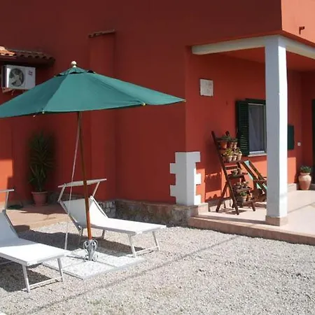 罗坎达乡间别墅 3* 博尔戈蒙特内罗